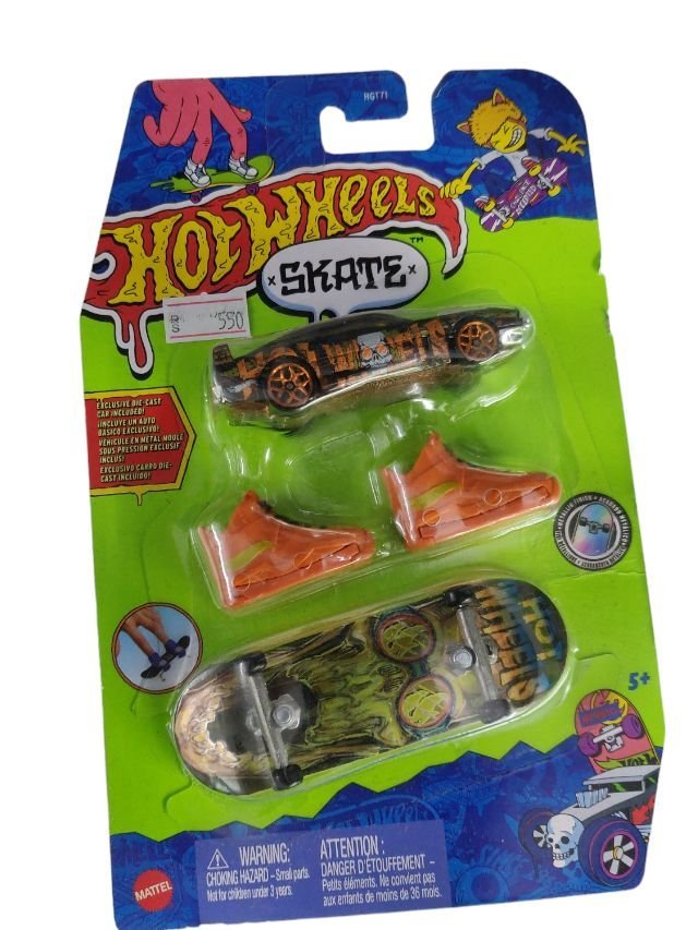 EXCLUSIVE Hotwheels Skates Riveted &Ghastly Ghoul