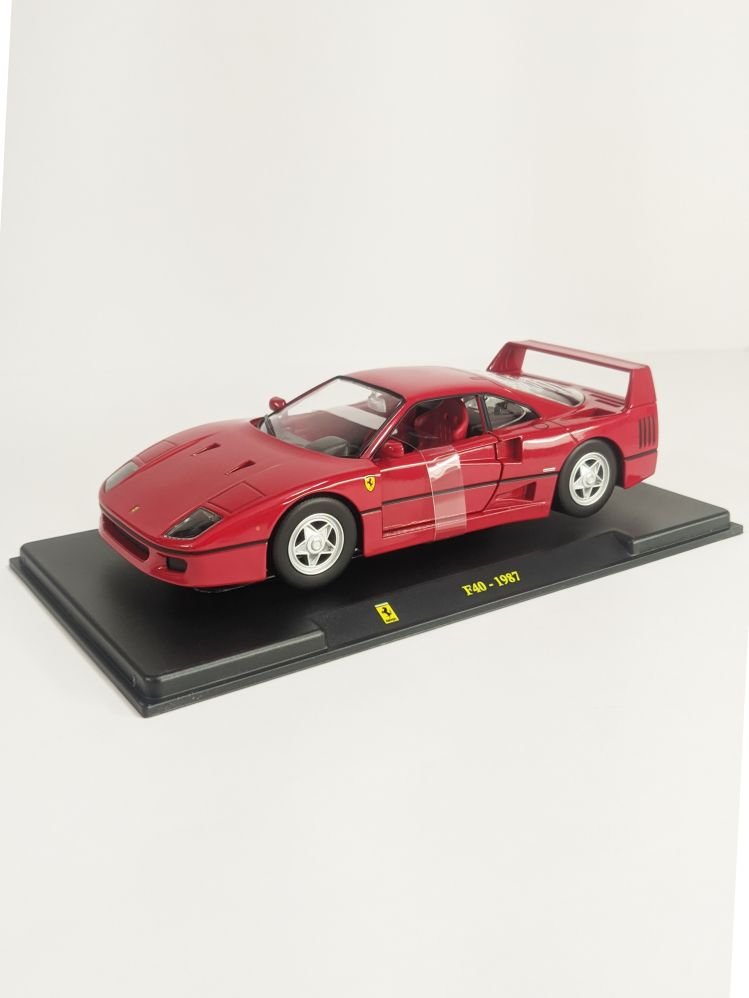 EXCLUSIVE Le Grandi Ferrari collection F40 1987