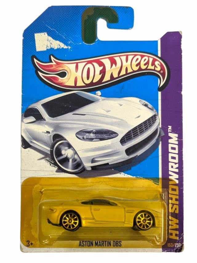 Hotwheels Aston Martin dbs ( blister damage)