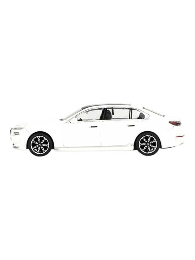 Mini GT BMW i7 xDrive60 (Mineral White) Code-819 1:64 Scale