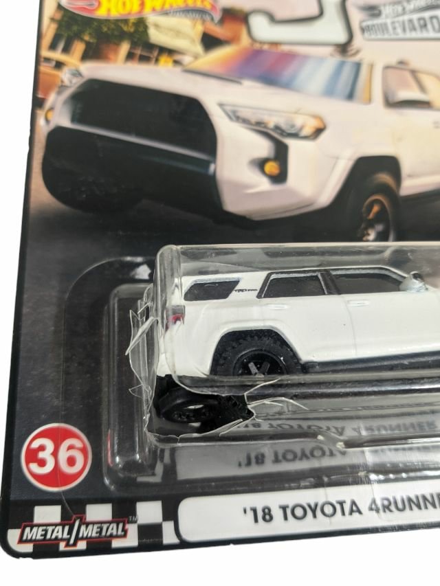 hotwheels 18 Toyota 4runner(blister damage)
