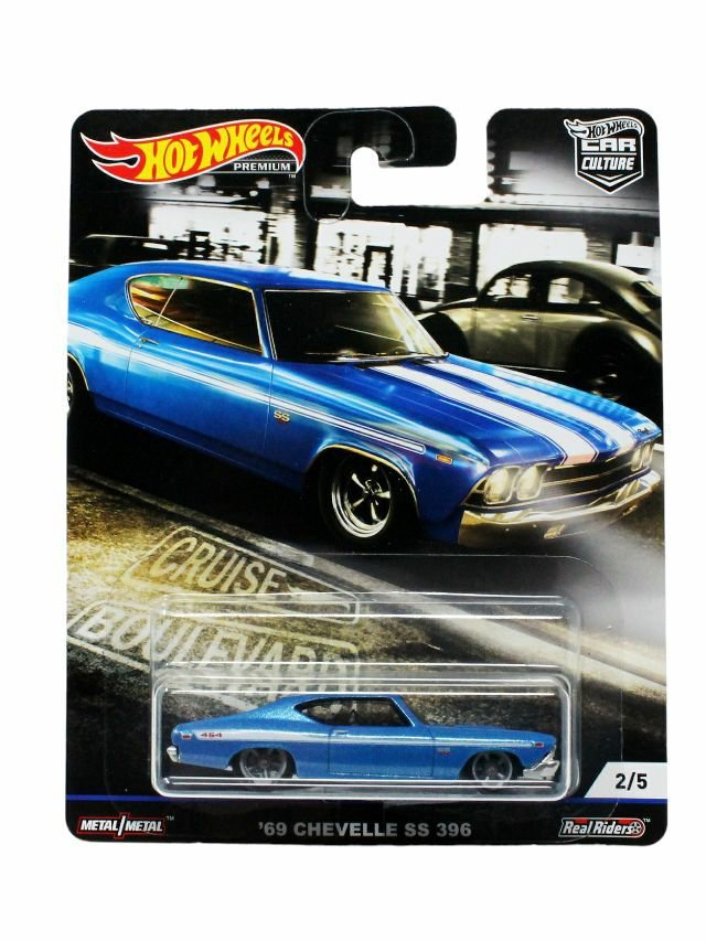 Hotwheels 69 Chevelle ss 396 imported premium 1:64 Scale