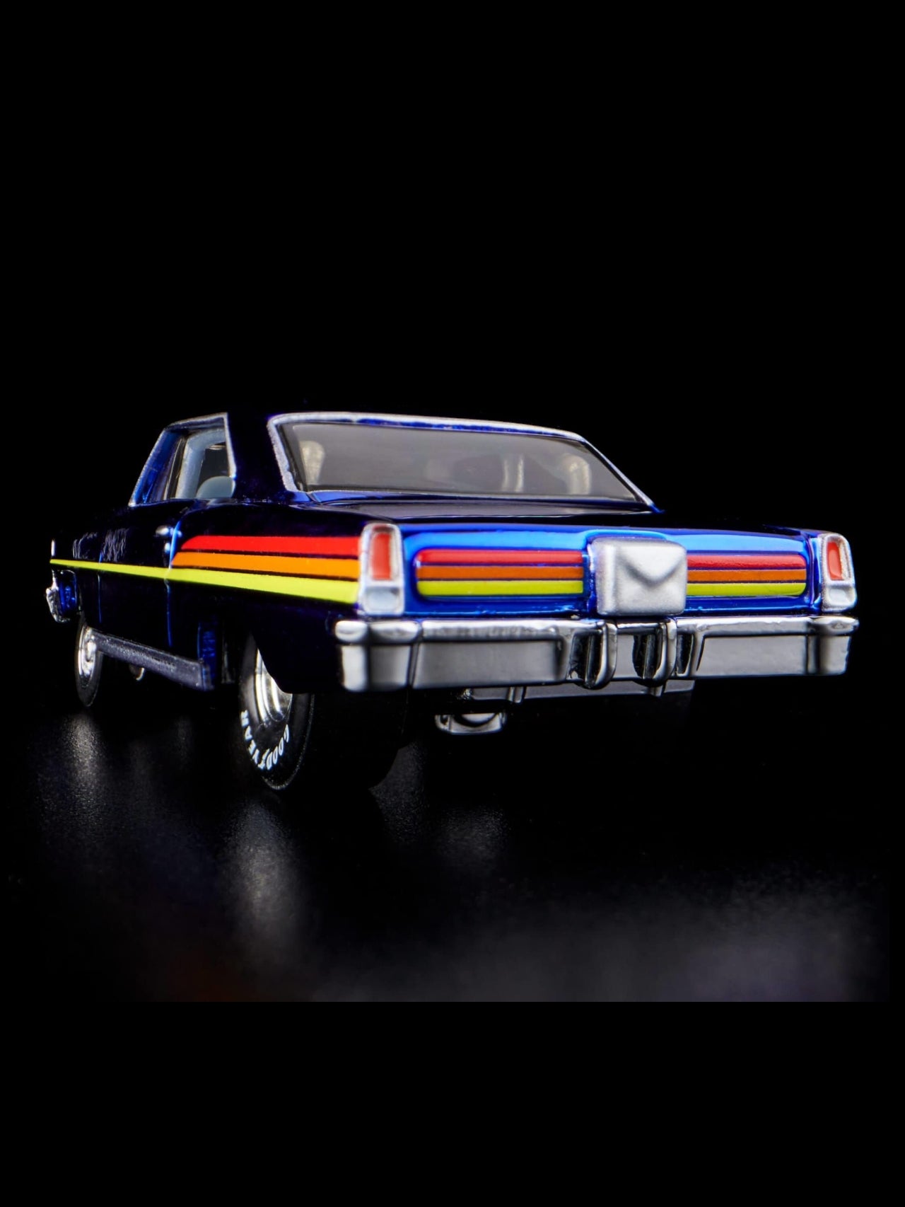 HotWheels 66 Super Nova RLC 1:64 Scale (With Protector)