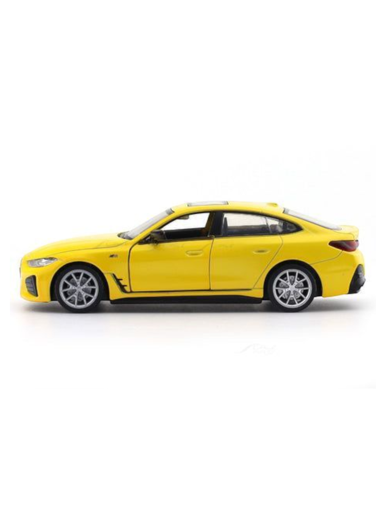 BMW i4 M50 Yellow 1:34 MSZ licensed pullback diecast Scale Model car