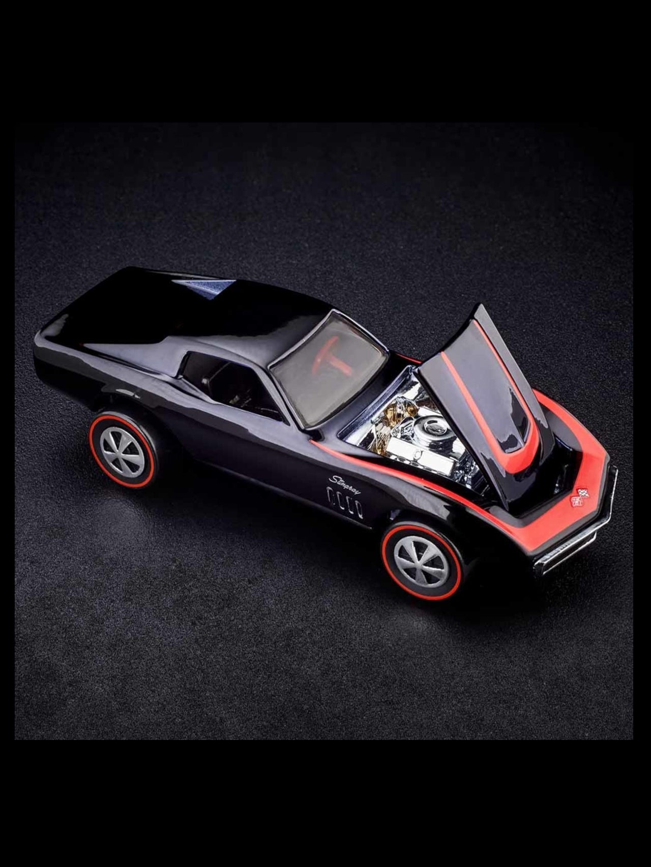 HotWheels Custom Corvette RLC 1:64 Scale (With Protector)