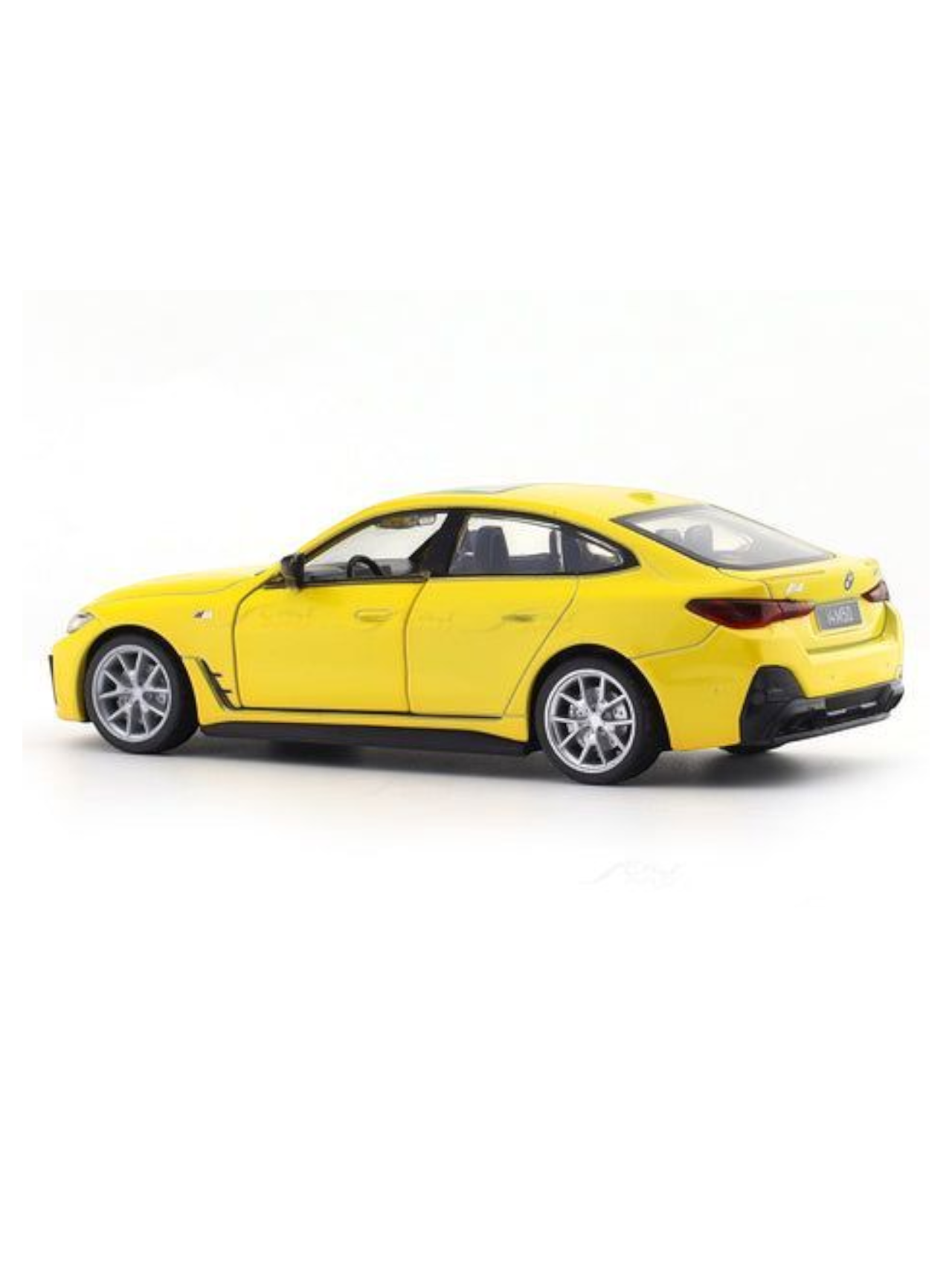 BMW i4 M50 Yellow 1:34 MSZ licensed pullback diecast Scale Model car