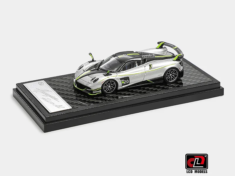 LCD Model Pagani Huayra Roadster Silvia Green Diecast Model Premium 1:64 Scale