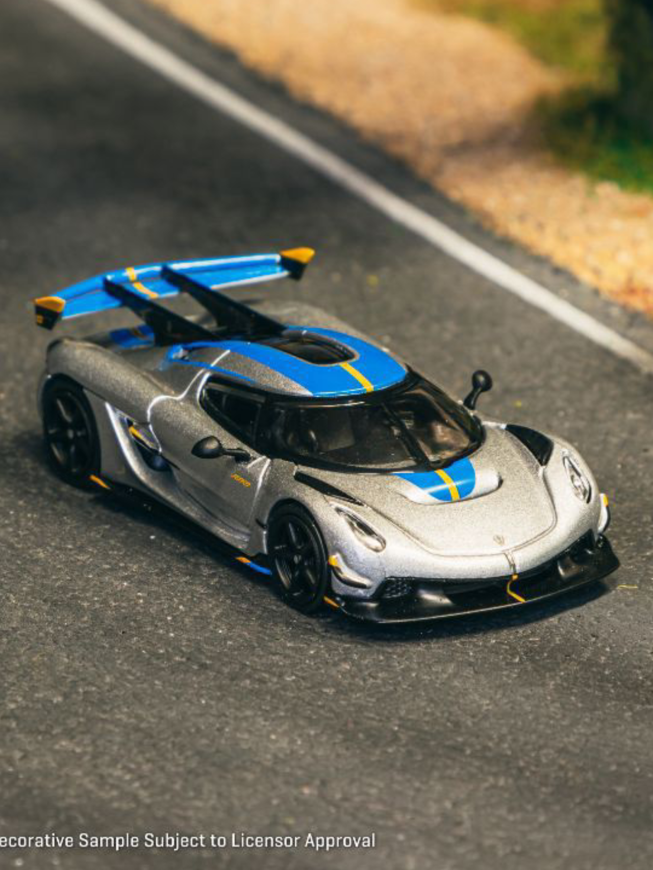 Tarmac Works Koenigsegg Jesko Attack 1:64 Scale
