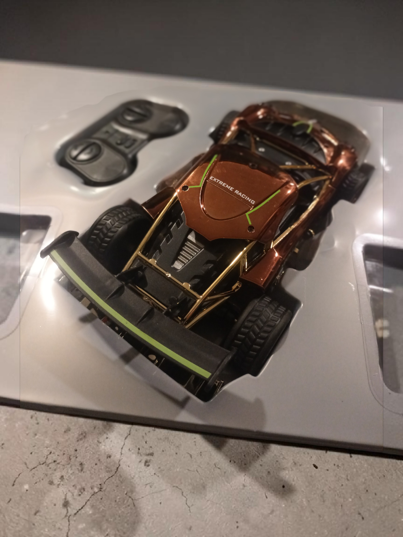 SULONG TOYS Remote control Racing car jet plating chargeable 1:16 Scale