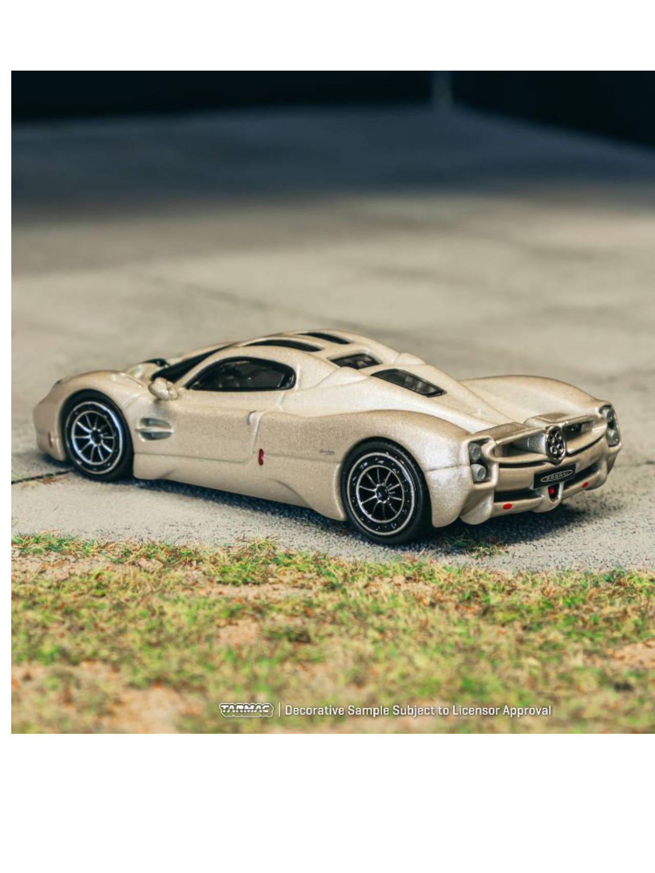 Tarmac Works Pagani Utopia Rinascimento 1:64 Scale