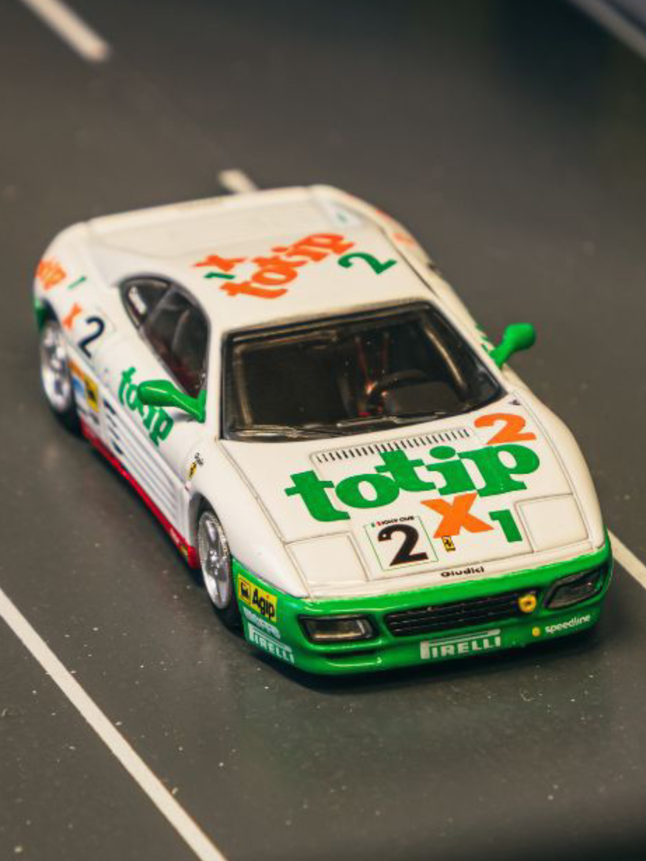 Tarmac Works Ferrari 348 Challenge 1993 1:64 Scale (With Acrylic Case)