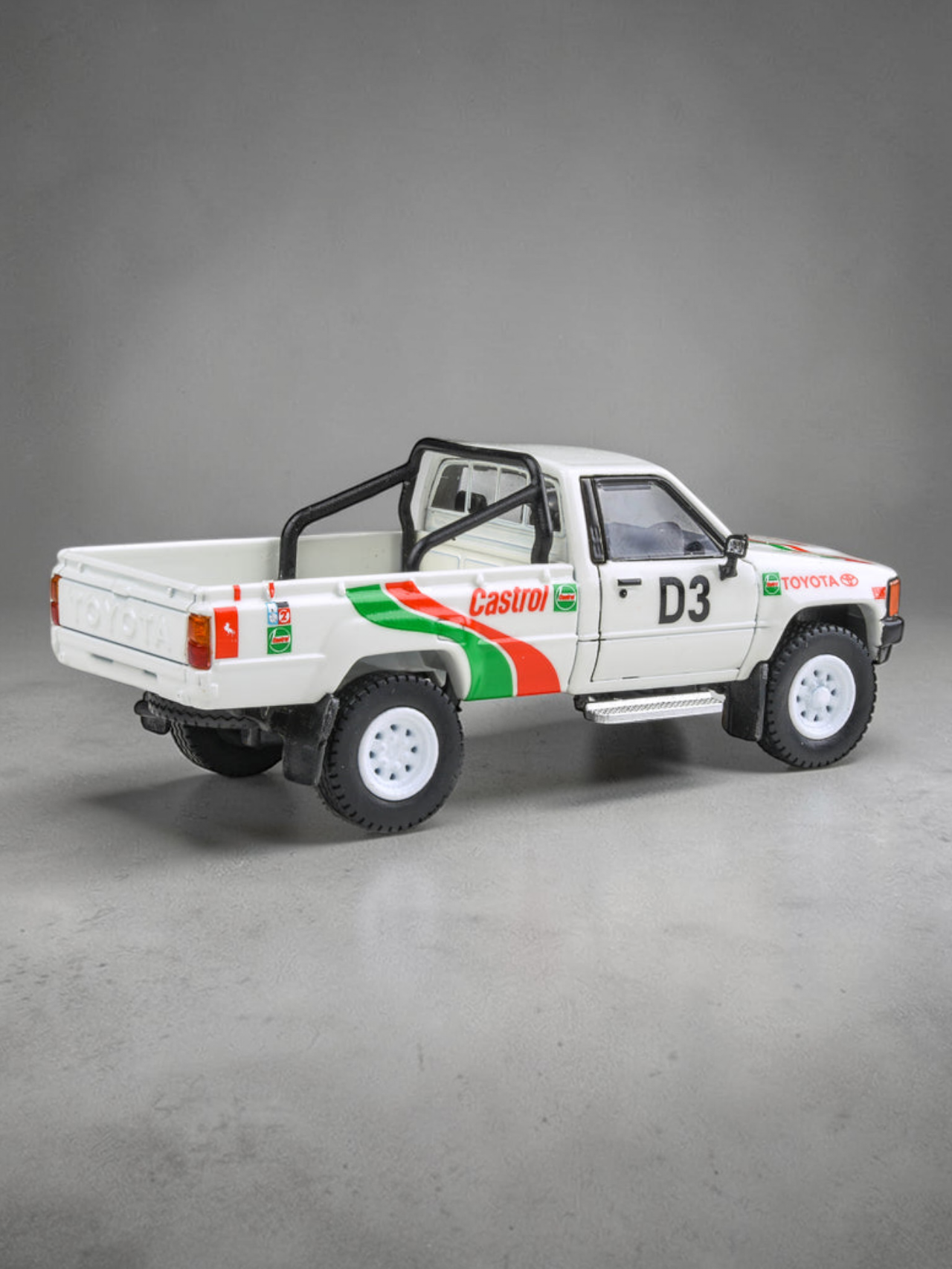 PARA64 1995 Toyota Hilux Rustenburg 400 Rally-1:64 Scale Diecast Collector Model