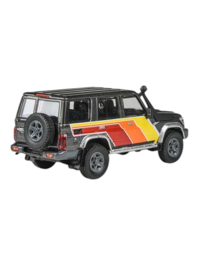 Para64 2014 Toyota Land Cruiser LC76 TRD Livery 1:64 Scale Diecast