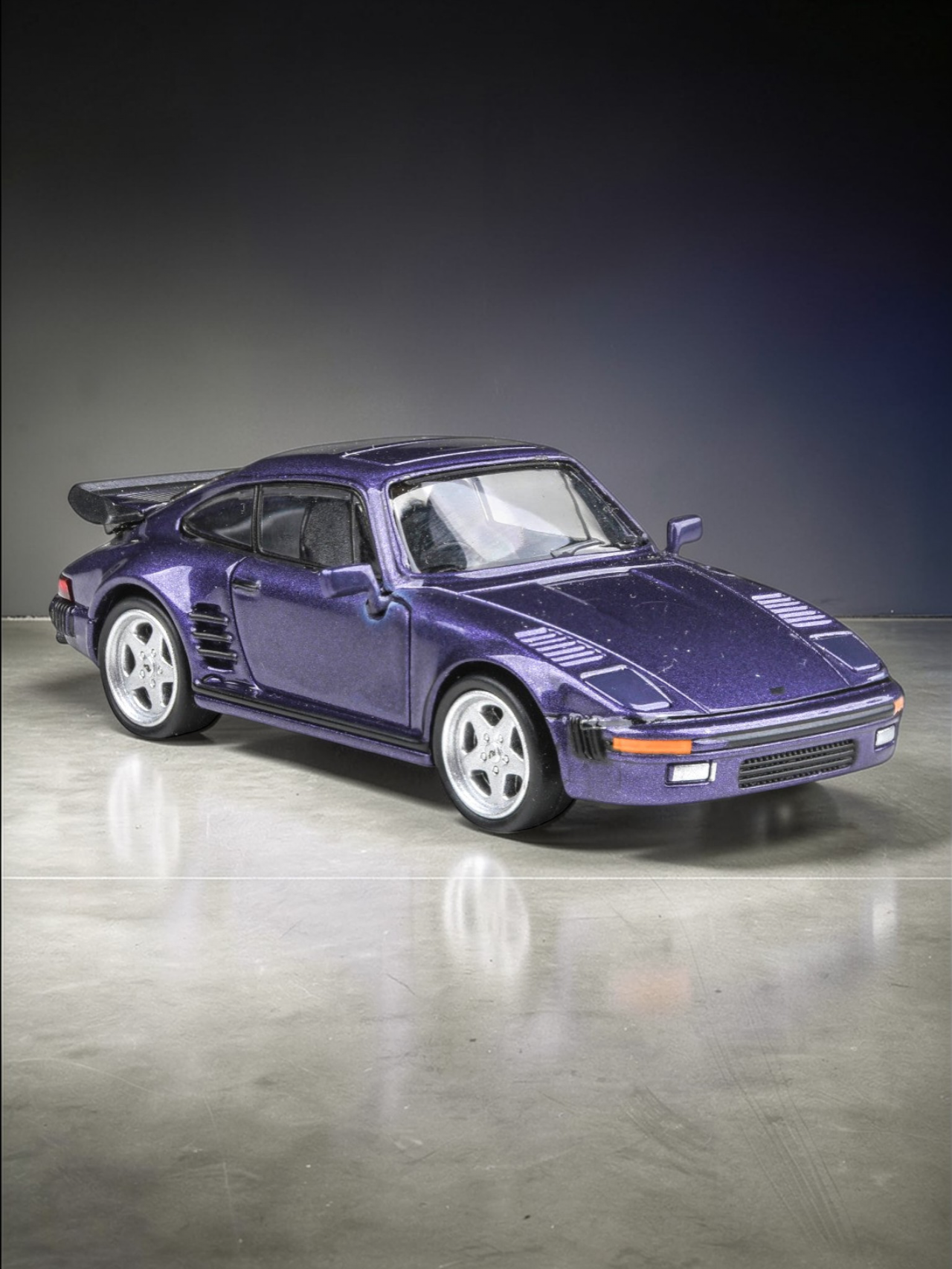 PARA64 1989 RUF BTR Slantnose Prussian Blue 1:64 Scale-Rare Classic Diecast Model