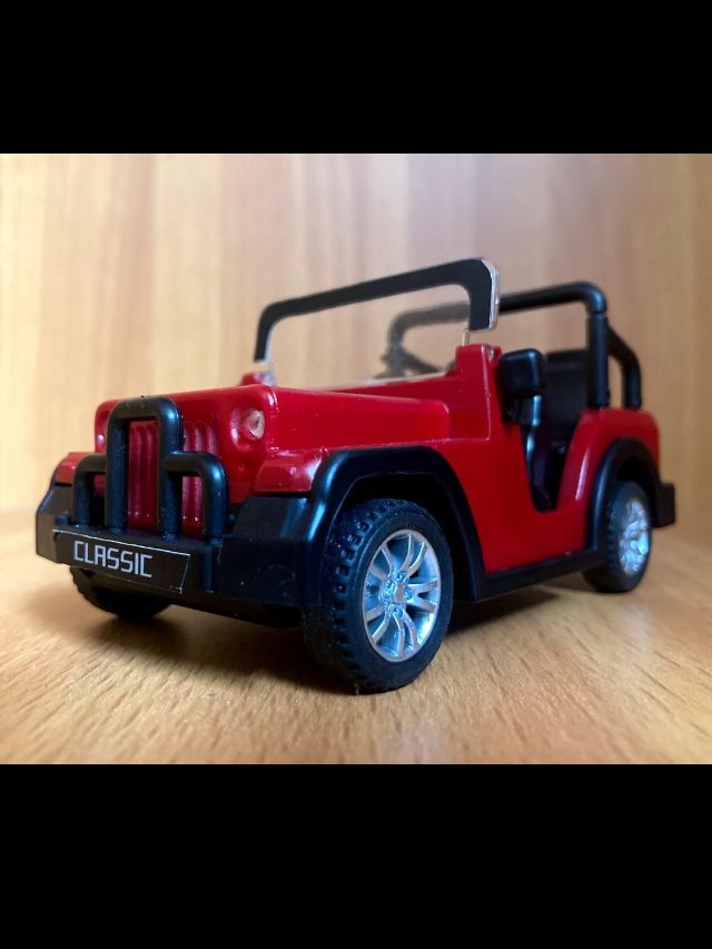 Scale Sutra Mahindra Classic Jeep 1/32