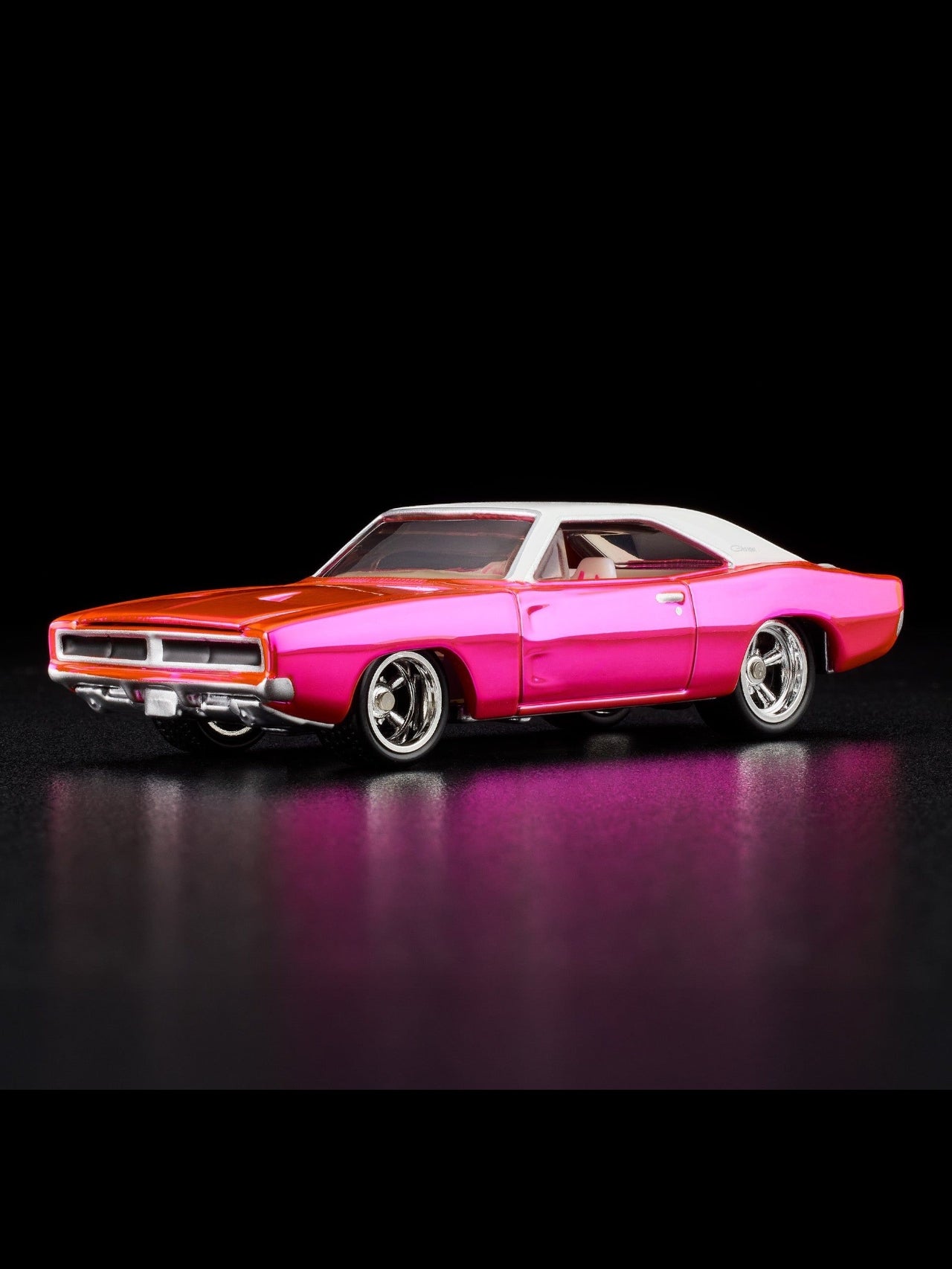 HotWheels Club Exclusive 1969 Dodge Charger R/T RLC 1:64 Scale (With Protector)