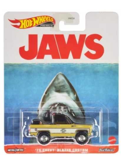 Get Hot Wheels Retro Set of 5 | Exclusive Deal