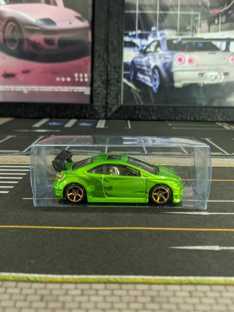 Loose car protector For Storage 1:64 Scale (car not included)