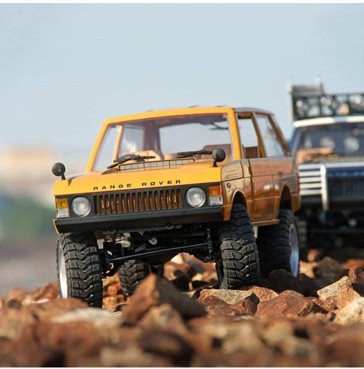 MN MODEL 'Land Rover Range Rover 1970 Rock Crawler RC Car with Transmitter | MN-168 Series | 1:12 Scale