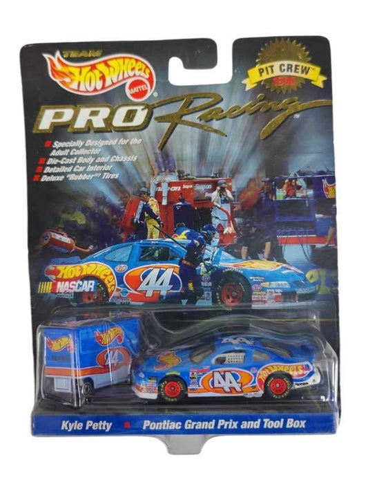 Hotwheels pro Pontiac grand prix and tool box