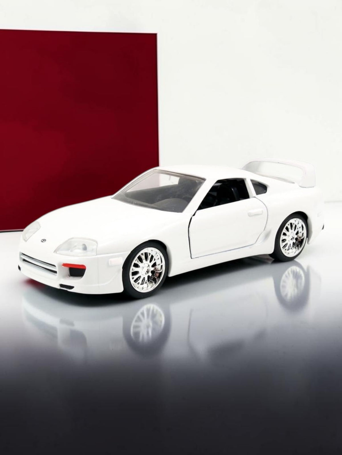 Jada "Brian's Toyota Supra (Moule Sous Pression)Fast & Furious Diecast Model Car 1:32 Scale
