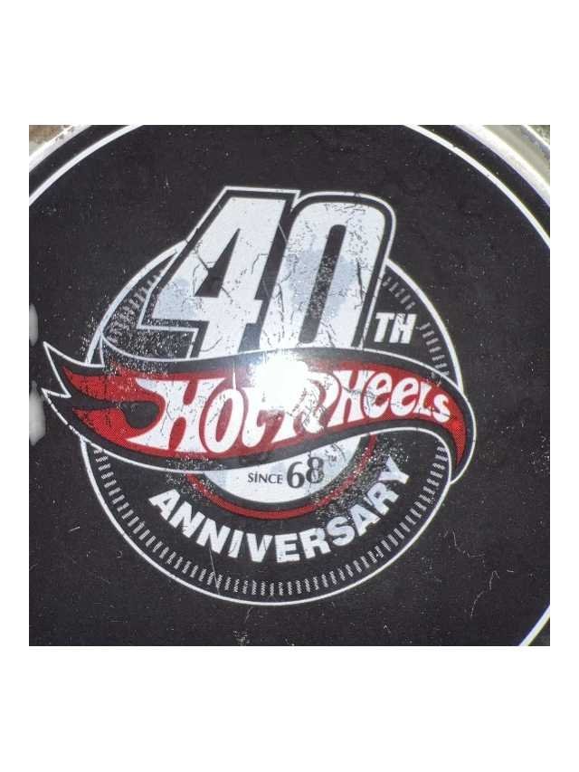 Exclusive Hotwheels original car and T-shirt '66 Chevy Nova