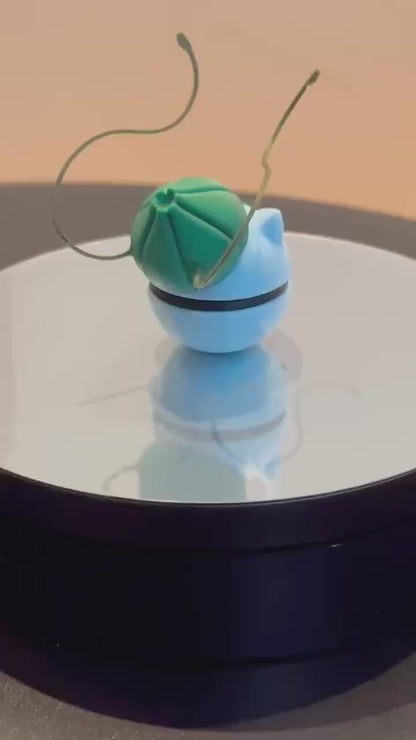 Pokémon pokeball Replica - Premium Collector's Display show piece