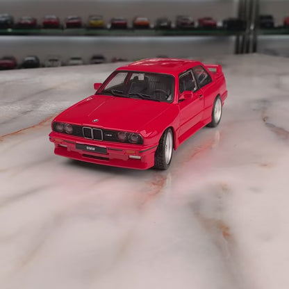 Bburago 1988 BMW 3 Series 1:24 Scale