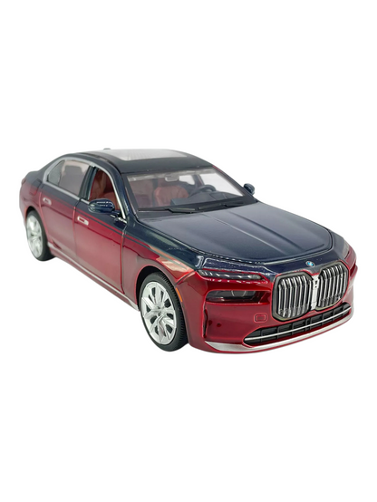 CCA BMW i7 1:24 Scale Diecast