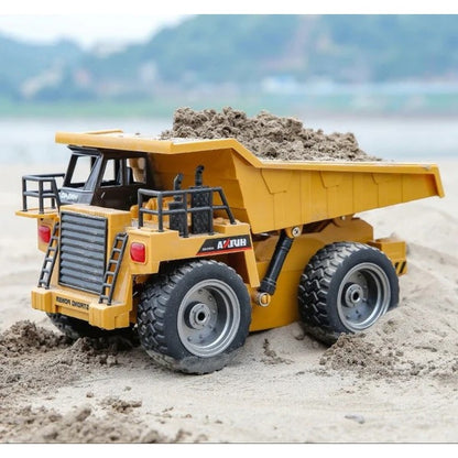 Huina Toys 1534 Remote Control Dump Truck 9 Channel Including Rechargeable battery 360°Direction 2.4Ghz Frequency 1:18 Scale