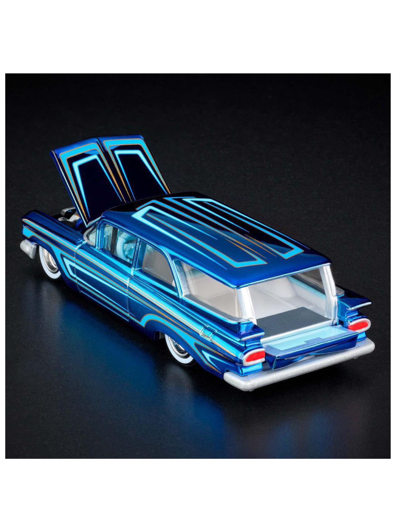 HotWheels Chevrolet 1959 Brookwood RLC 1:64 RLC (With Acrylic Case)