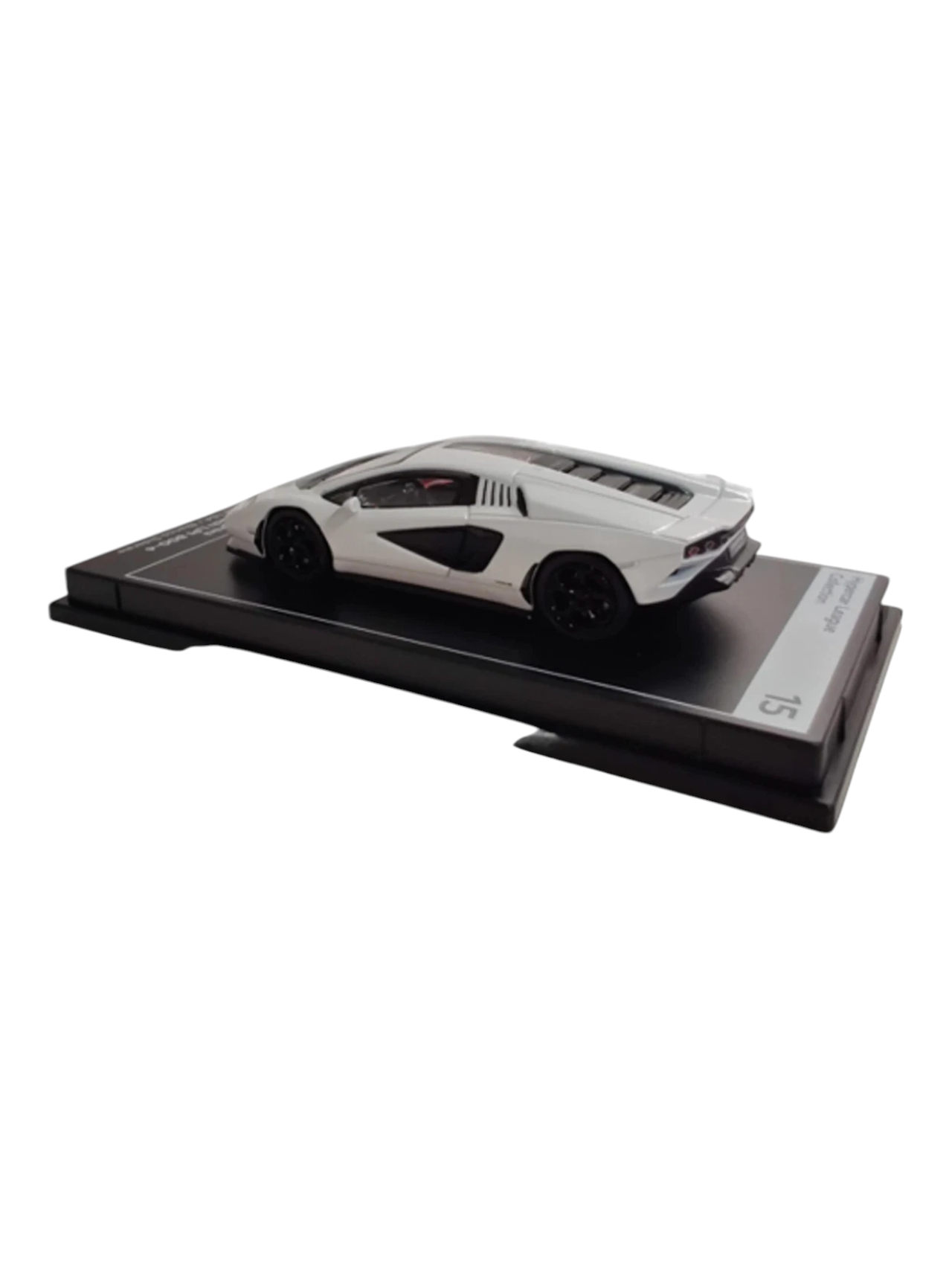 Postercars Hypercar League Collection Lamborghini  Countach LPI 800-4 1:64 Scale / Bianco Siderale (No 15)