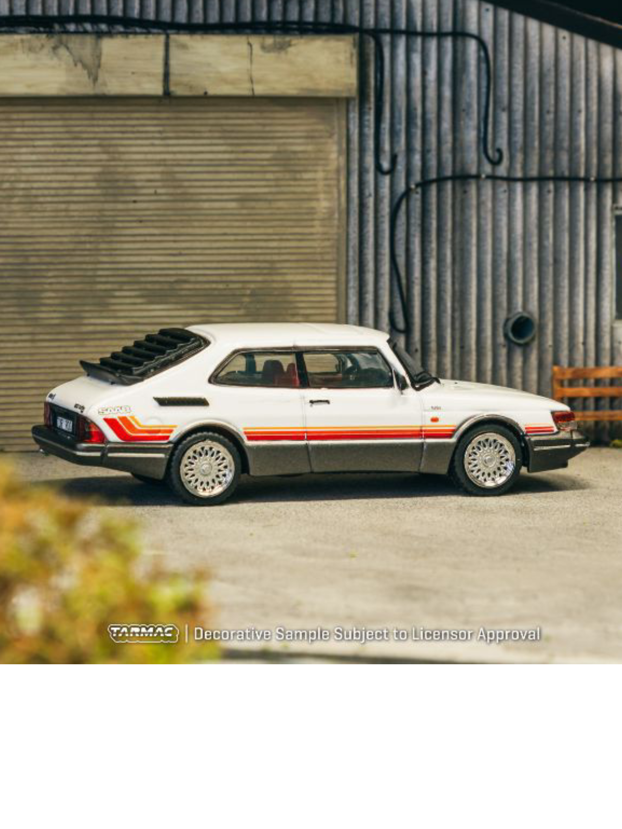 Tarmac Works Saab 900 Turbo 1:64 Scale