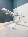 Aircraft 'Airfrance Boeing 777 F-GSOG Diecast Airplane (No.318) Display Stand With Landing Wheels 20cm" Scale ( The First Photo Shows the Actual Product )