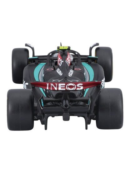 Bburago Formula 1 (F1) AMG Petronas F1W15 E Performance Diecast 1:43 Scale (With Acrylic Case)