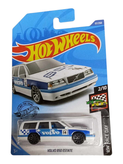 Hot wheels volvo 850 estate imported mainline 1/64 Scale.