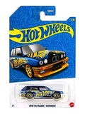 HotWheels 'BMW M3 Wagon / Remorque Card Art Imported Mainline 1:64 Scale