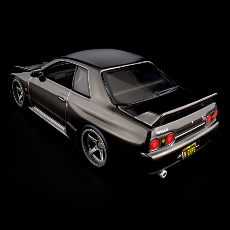 Pre-Order HotWheels Nissan Skyline GT-R (BNR32) Imported Premium RLC 1:64 Scale (ETA: December 2026 End)