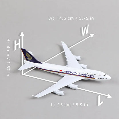 Aircraft Model Singapore Metal Airplane Model Kit Boeing 747 Diecast Aircraft Model 16cm (Code 131)