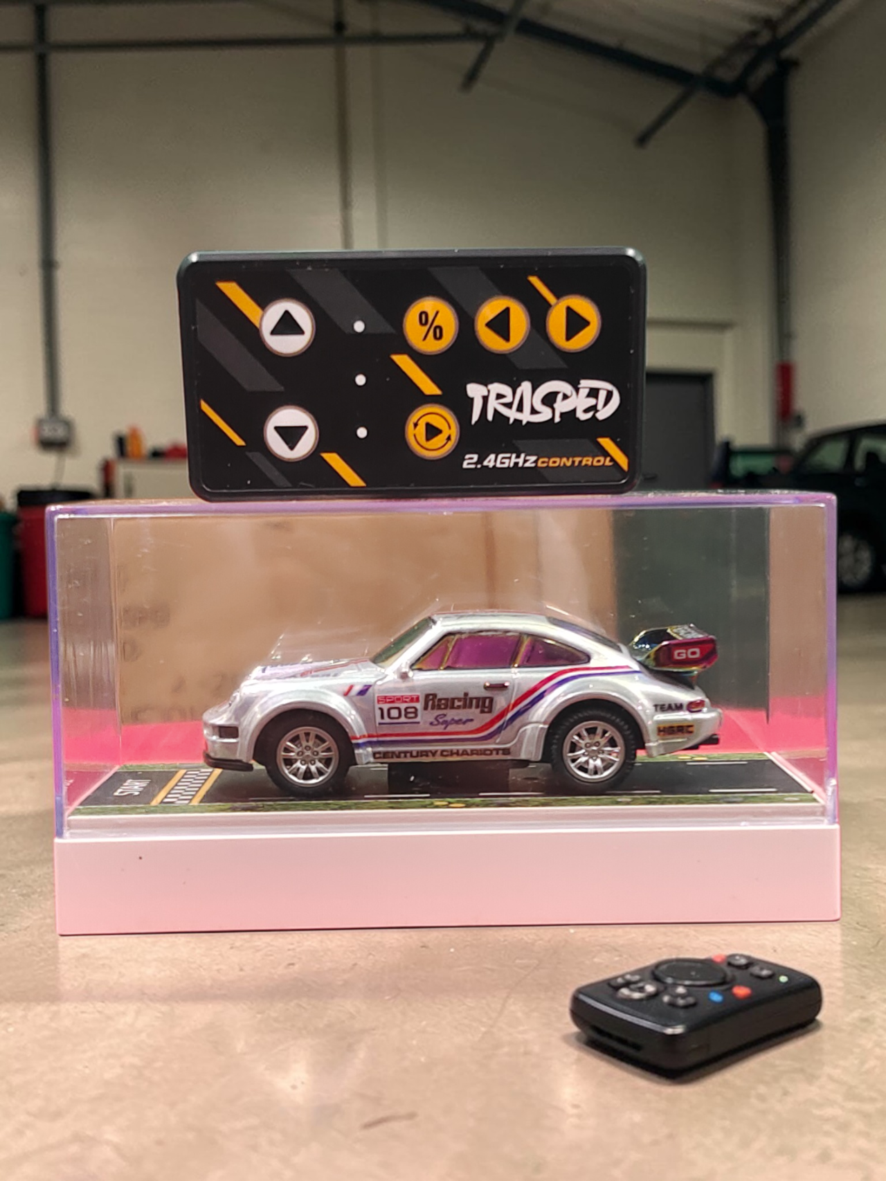 Mini RC Car Remote Control Trasped Speed Regulating Alloy Model Car 2.4 GHZ Control System 1:64 Scale