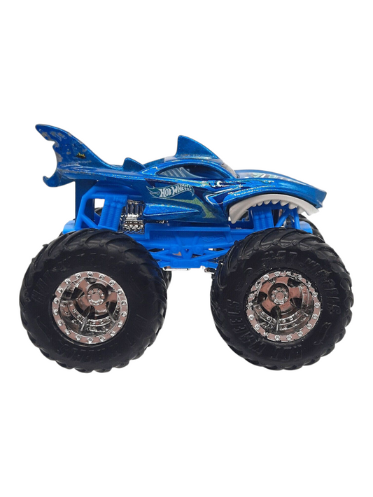 HotWheels Shark Wreck Monster Truck 1:64: Scale
