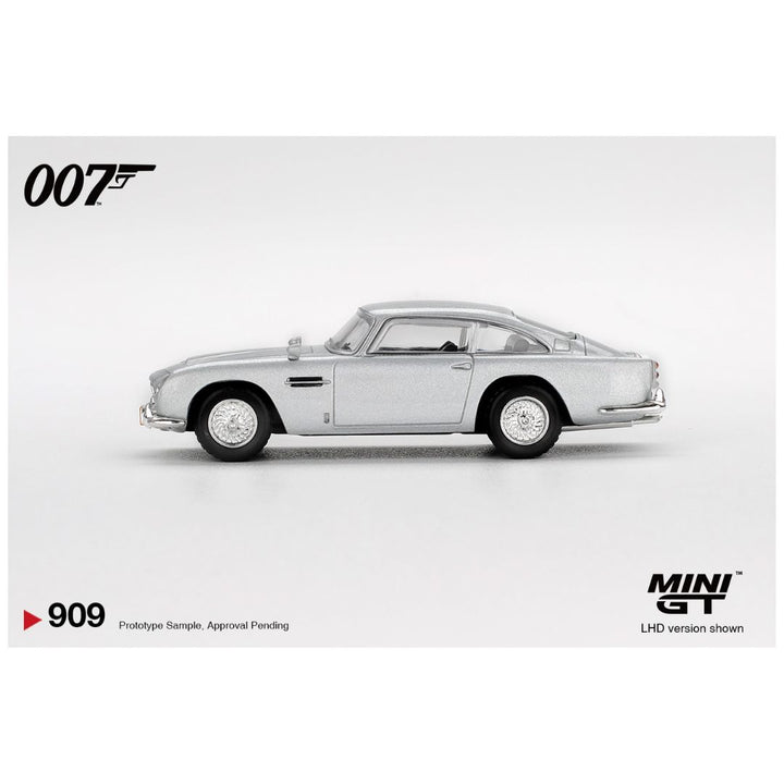 Mini GT Blister #909: Aston Martin DB5 “Casino Royale” 1:64 Scale