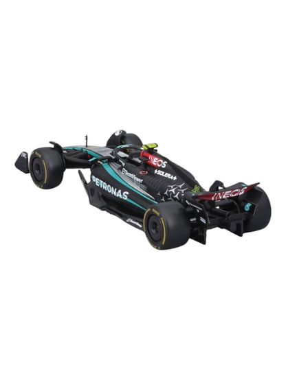 Bburago Formula 1 (F1) AMG Petronas F1W15 E Performance #44 Lewis Hamilton Diecast 1:43 Scale