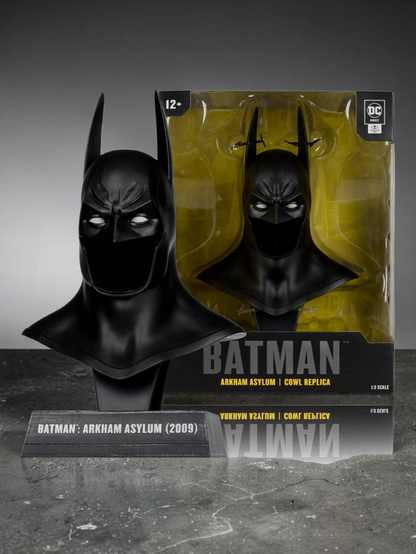 Batman Mcfarlane DC Direct Batman: Arkham Asylum Batman Cowl 1:3 Scale Replica
