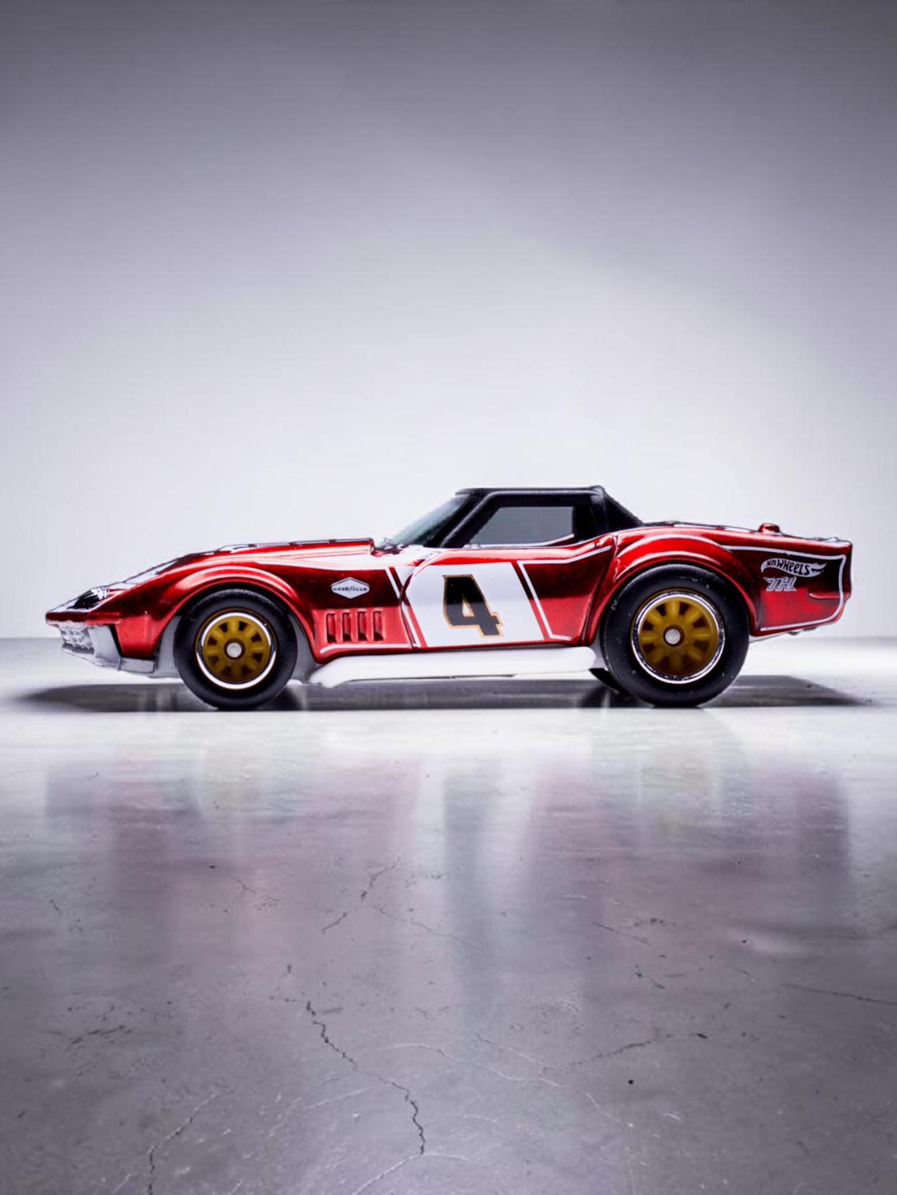 HotWheels '69 Corvette Racer ( Super Treasure Hunt  ) Imported 1:64 Scale