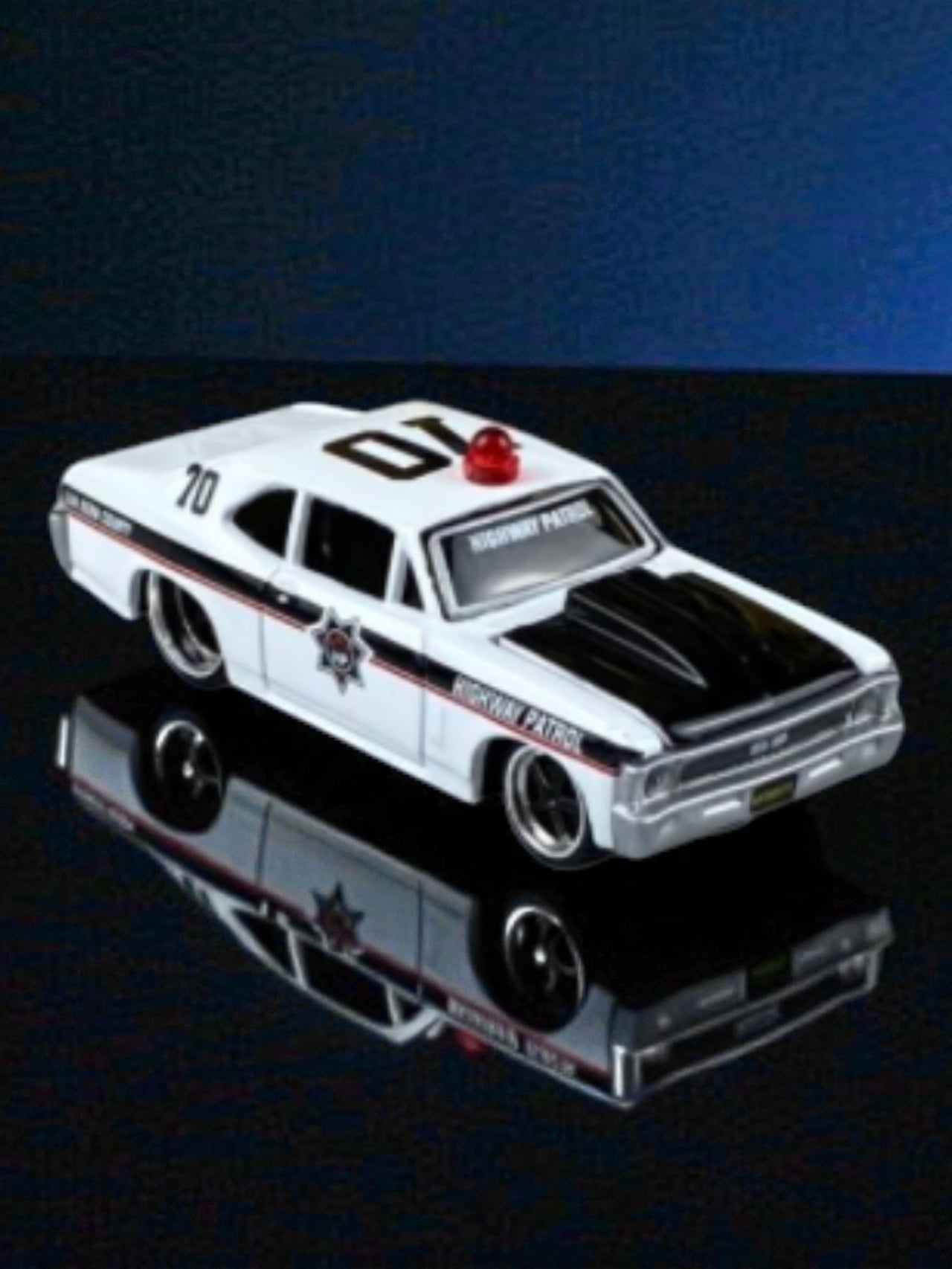 Bburago "1970 CHEVROLET Nova" Highway patrol 1:64 Scale