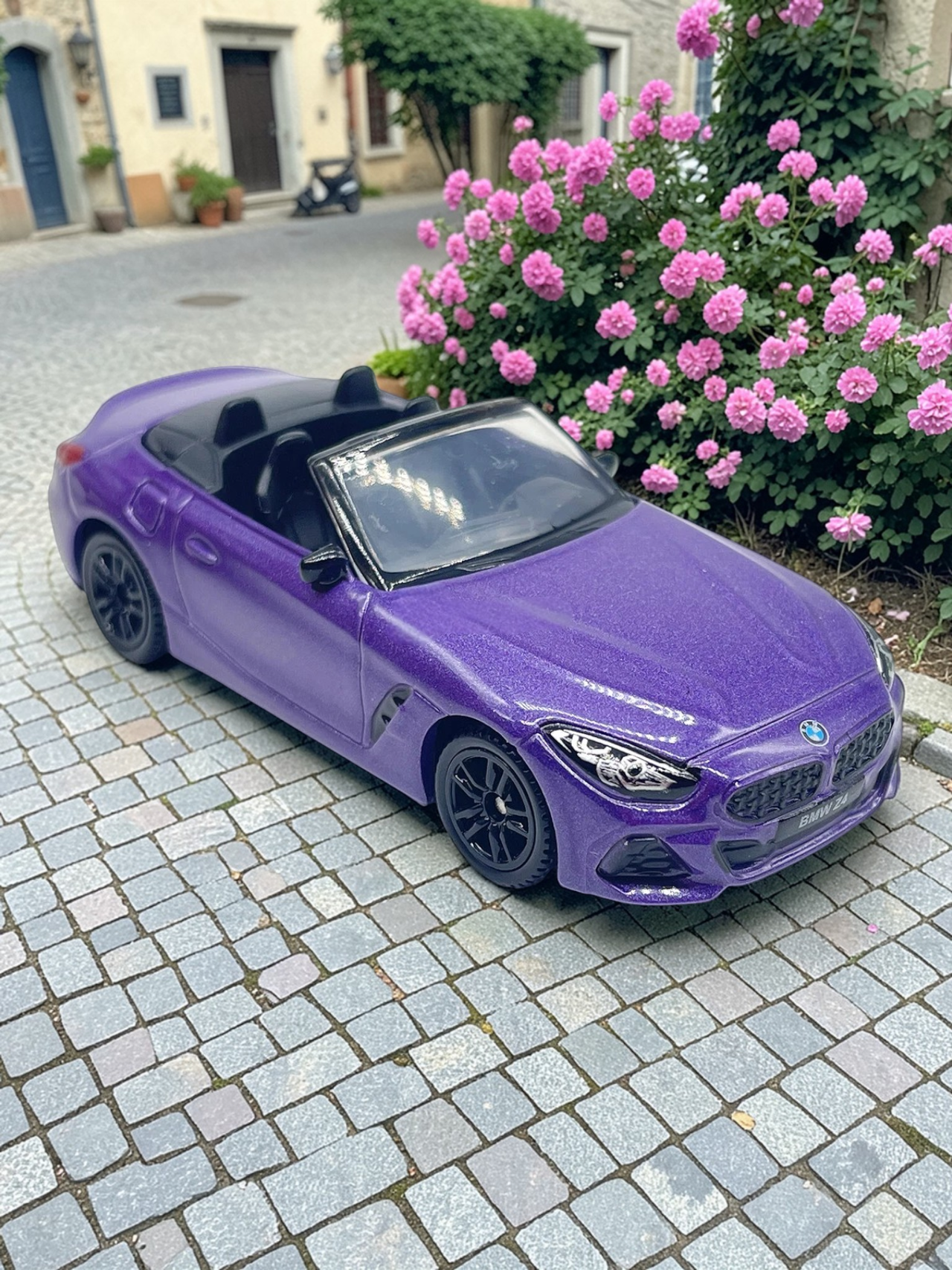 CCA BMW Z4 M40i Diecast Model with box 1:57 Scale S13-02