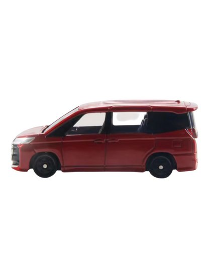 Takara Tomy Tomica 50 Toyota Noah 1:64 Scale