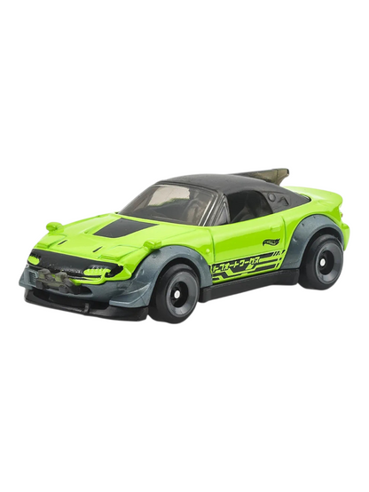 HotWheels mazda mx-5 miata Imported Mainline 1:64 Scale