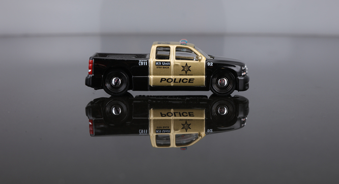 Bburago 2004 Chevrolet Silverado SS 1:64 Scale